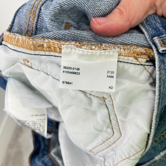 Levi's Size 30 Blue Distressed Crop Straight Leg Jeans - Picture 5 of 8